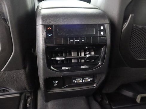 Used 2023 Jeep Grand Cherokee L Laredo AWD/4WD image 36