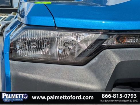 Used 2024 Chevrolet Colorado Trail Boss w/ Technology Package image 9