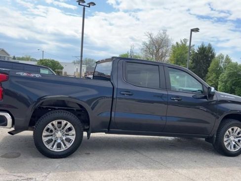 Used 2023 Chevrolet Silverado 1500 LT AWD/4WD image 9