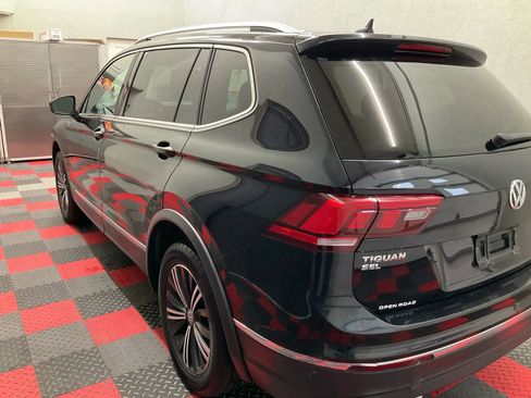 Used 2018 Volkswagen Tiguan SEL AWD/4WD image 3