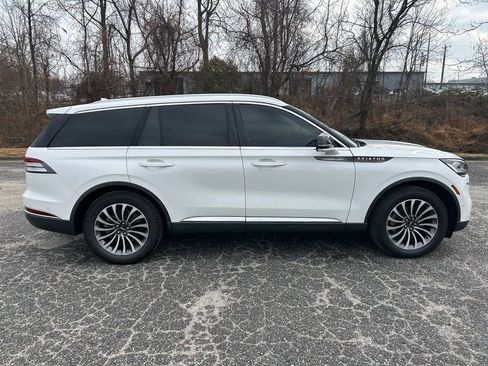 Used 2020 Lincoln Aviator Reserve w/ Equipment Group 201A image 7