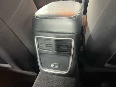 Used 2021 Dodge Charger GT w/ Performance Handling Group image 13