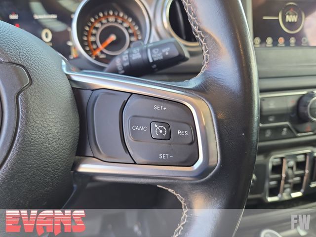 Used 2019 Jeep Wrangler Unlimited Sahara AWD/4WD image 15