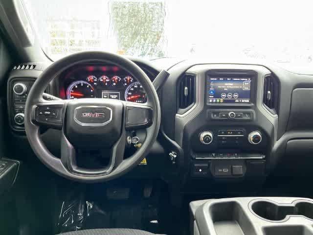 Used 2021 GMC Sierra 2500 4x4 Crew Cab w/ Gooseneck/5TH Wheel Package image 13