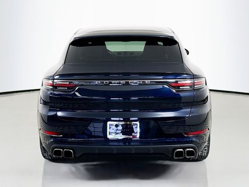 Certified 2021 Porsche Cayenne Turbo image 10