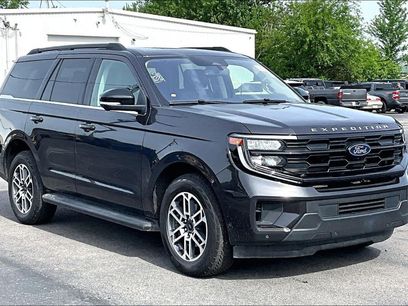 Used 2025 Ford Expedition Active