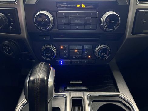 Used 2018 Ford F150 Platinum w/ Equipment Group 701A Luxury AWD/4WD image 15
