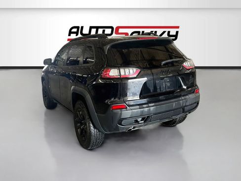 Used 2022 Jeep Cherokee Latitude AWD/4WD image 5