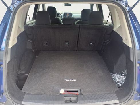 Used 2023 Nissan Rogue S AWD/4WD image 4