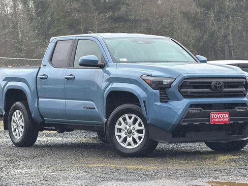 New 2026 Toyota Tacoma SR5 image 2