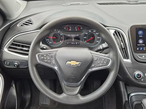 Used 2025 Chevrolet Malibu LT FWD image 16