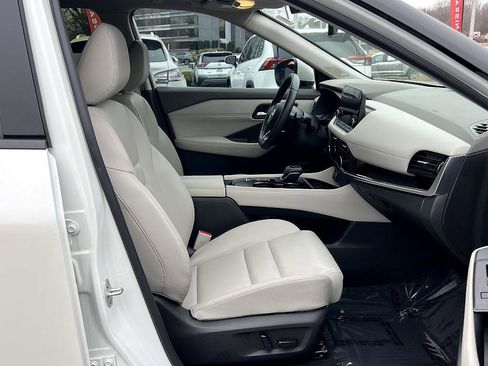 Certified 2023 Nissan Rogue SL w/ SL Premium Package image 21