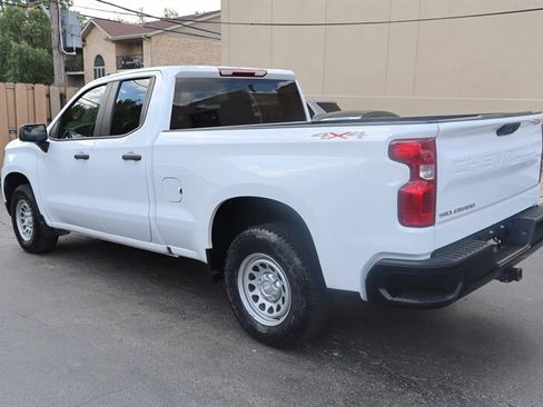 Used 2023 Chevrolet Silverado 1500 W/T w/ WT Value Package AWD/4WD image 4