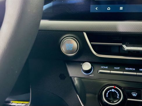 Used 2025 Hyundai Sonata SE image 32