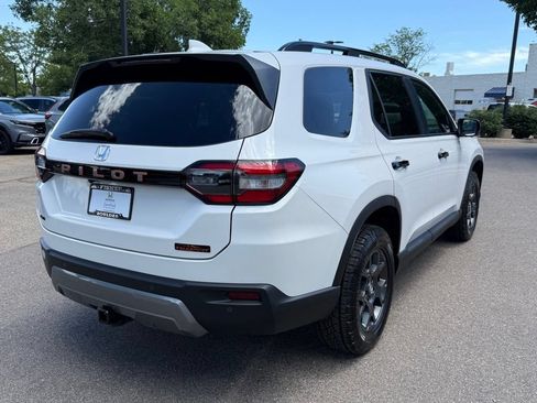 Certified 2026 Honda Pilot TrailSport image 4
