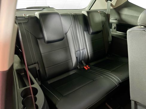 Used 2023 Volkswagen Atlas SEL image 28