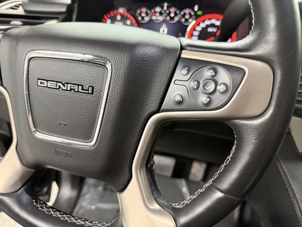 Used 2016 GMC Yukon XL Denali w/ Open Road Package AWD/4WD image 22