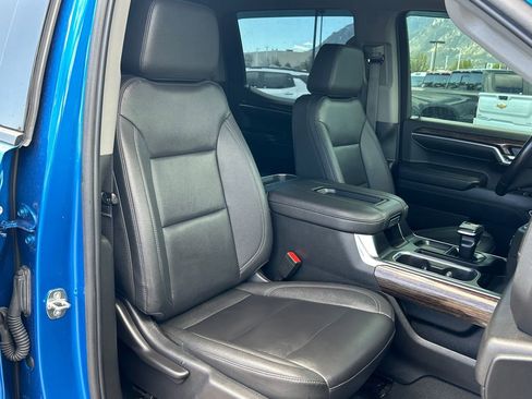Used 2022 GMC Sierra 1500 Elevation w/ Elevation Premium Package AWD/4WD image 18