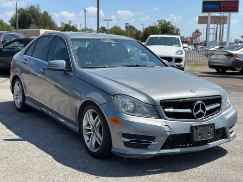 Used 2012 Mercedes-Benz C 300 4MATIC Sedan image 4