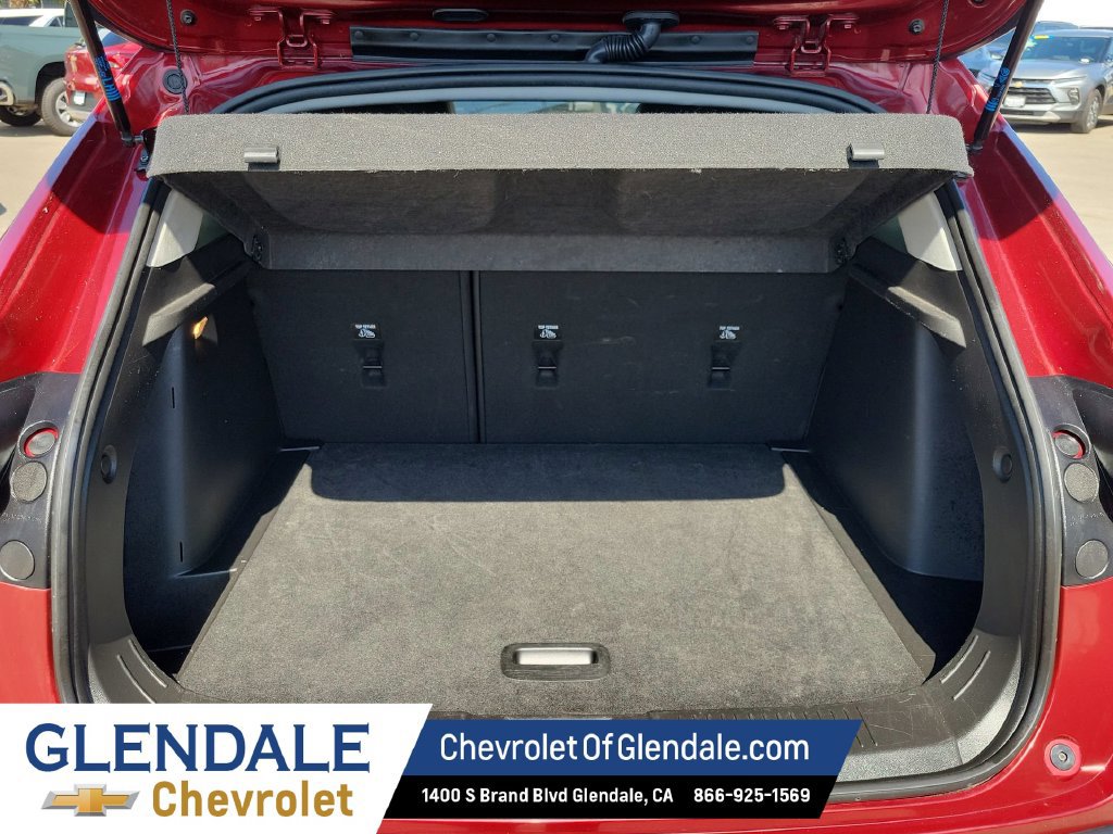 Used 2025 Chevrolet Trax LT FWD image 12
