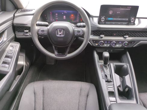 Used 2025 Honda Accord SE image 14