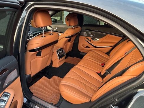 Used 2019 Mercedes-Benz S 560 Sedan w/ Premium Package image 31