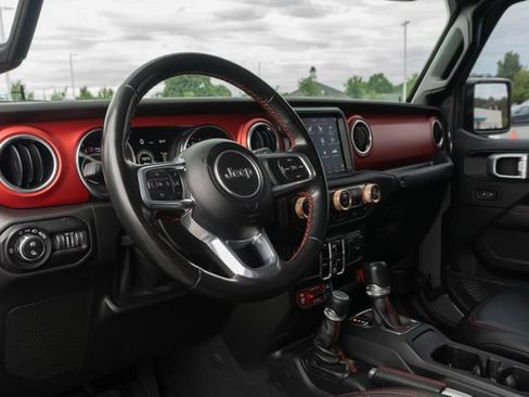 Used 2021 Jeep Gladiator Rubicon AWD/4WD image 3