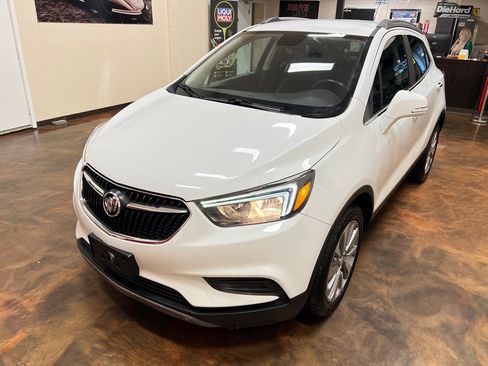 Used 2020 Buick Encore Preferred FWD image 46