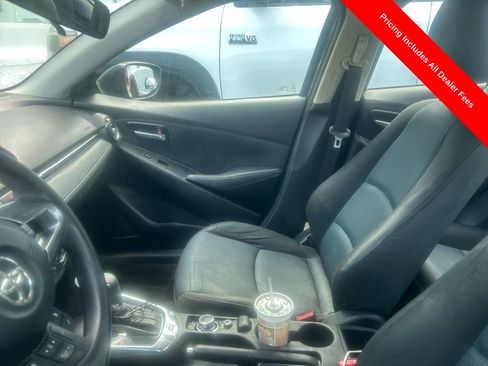 Used 2017 Toyota Yaris iA FWD image 7