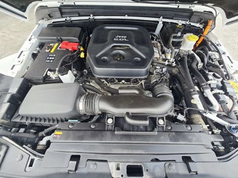 Used 2023 Jeep Wrangler Unlimited Sahara w/ Cold Weather Group image 23