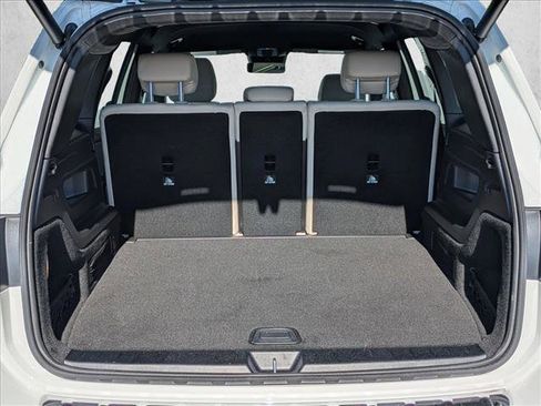 Certified 2025 Mercedes-Benz GLB 250 image 9