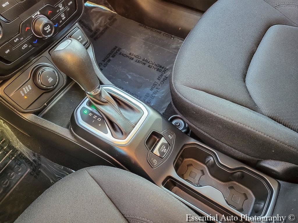 Used 2023 Jeep Renegade Latitude AWD/4WD image 20