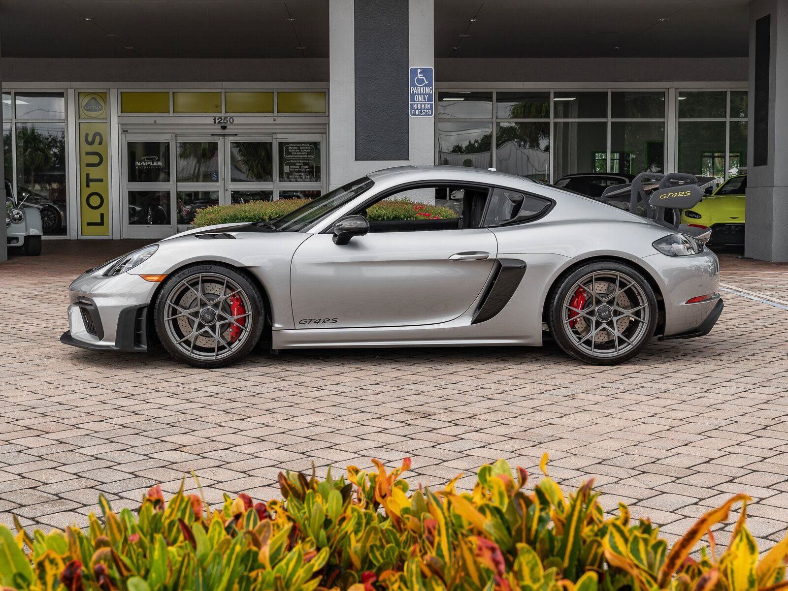 Used 2024 Porsche 718 Cayman GT4 RS RWD image 42