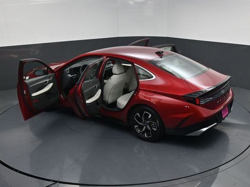 Used 2025 Hyundai Sonata SEL image 19