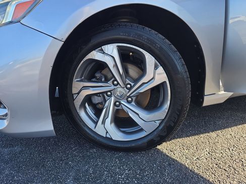 Used 2019 Honda Accord EX image 29