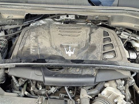 Used 2024 Maserati Grecale GT AWD/4WD image 27