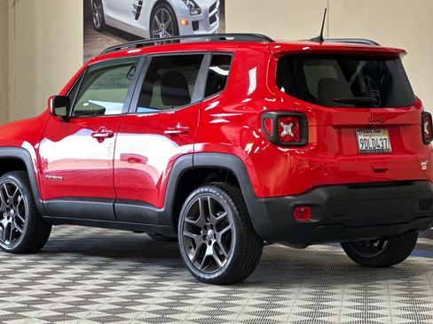 Used 2022 Jeep Renegade Latitude image 6