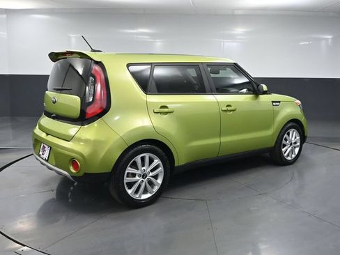 Used 2019 Kia Soul + w/ Audio Package FWD image 6