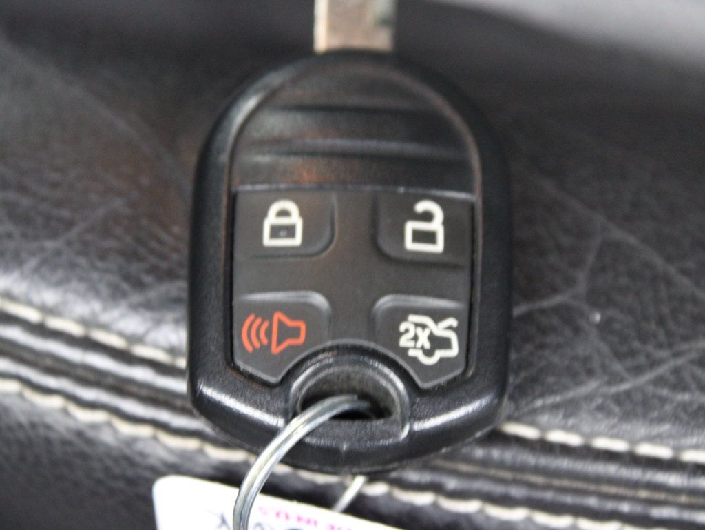 Used 2013 Ford Mustang GT Premium w/ Security Pkg RWD image 47
