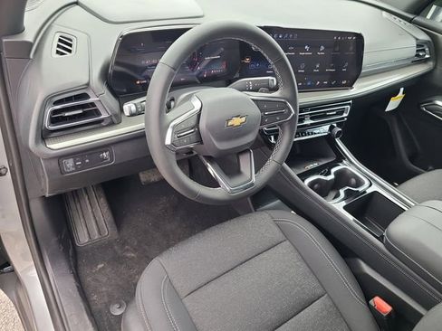 New 2026 Chevrolet Traverse LT FWD image 18