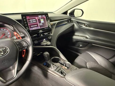 Used 2022 Toyota Camry XSE image 27