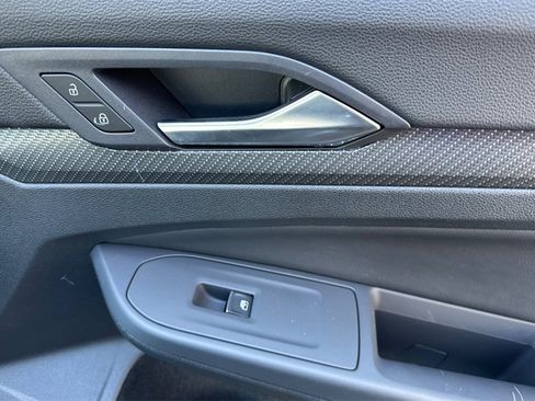 Used 2024 Volkswagen Golf R image 21