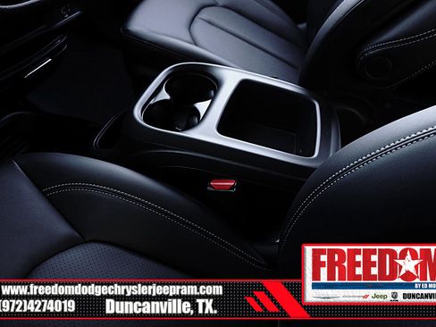 New 2026 Chrysler Pacifica Select image 35