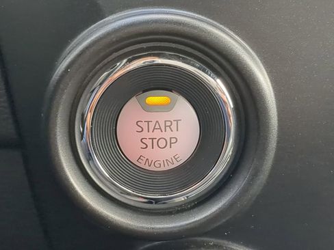 Used 2024 Nissan Titan SV w/ SV Bronze Edition Package image 26