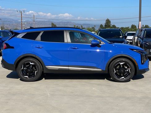New 2026 Kia Sportage EX FWD image 2