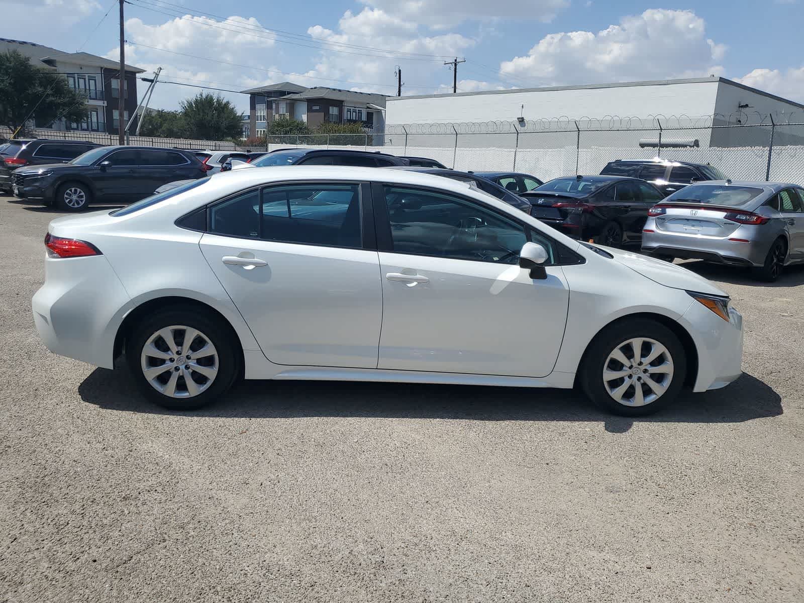 Used 2025 Toyota Corolla LE FWD image 7