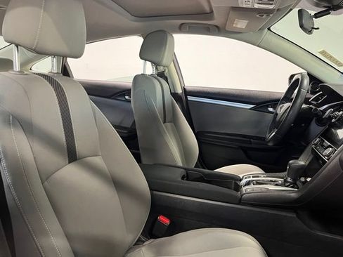 Used 2017 Honda Civic EX image 10