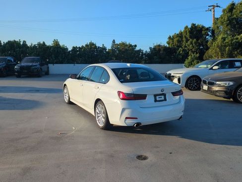 Used 2023 BMW 330i Sedan w/ Convenience Package RWD image 8