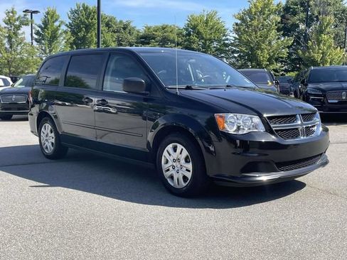 Used 2016 Dodge Grand Caravan SE w/ Quick Order Package 29E SE FWD image 7