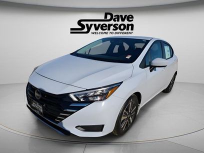 New 2025 Nissan Versa SV w/ Trunk Package
